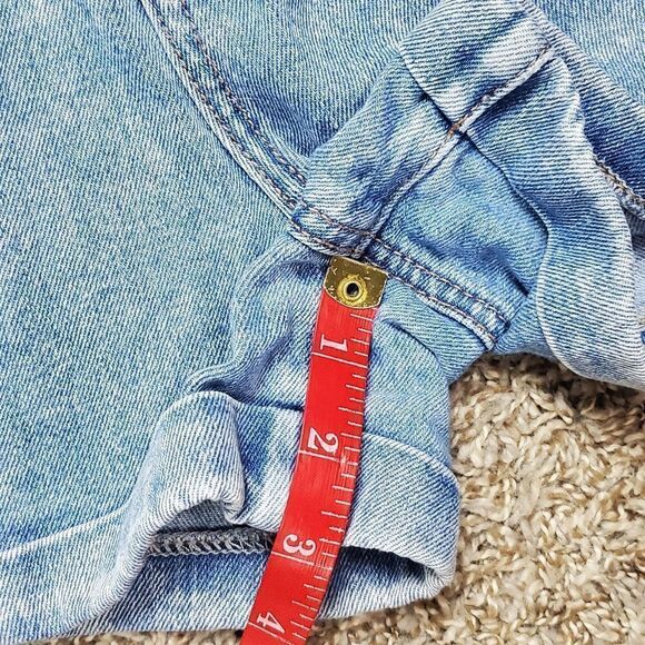 American Eagle Mom Shorts - Picture 7 of 7